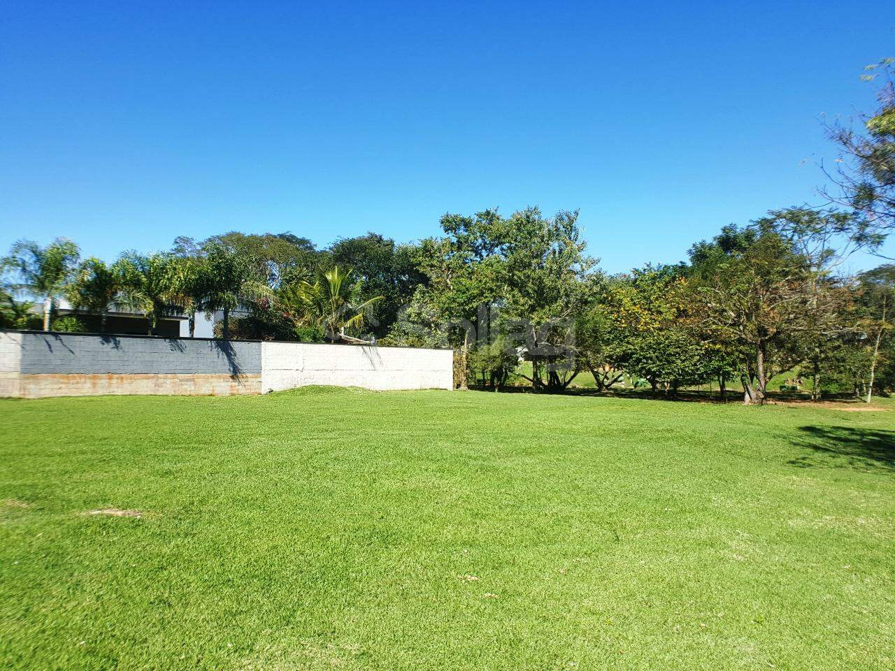 Terreno em condomínio à venda no Reserva dos Vinhedos: 