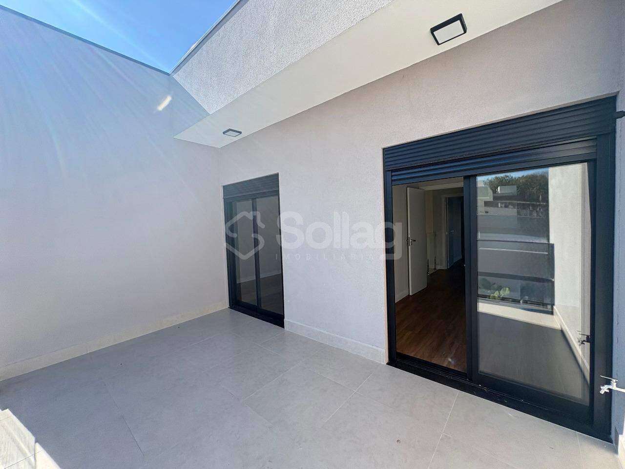 Casa em condomínio à venda no Condomínio Villa do Sol: