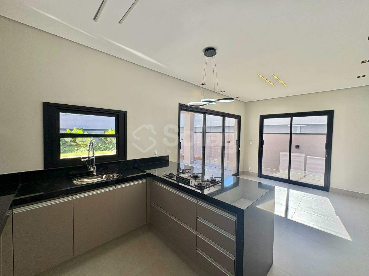 Casa em condomínio à venda no Condomínio Villa do Sol: