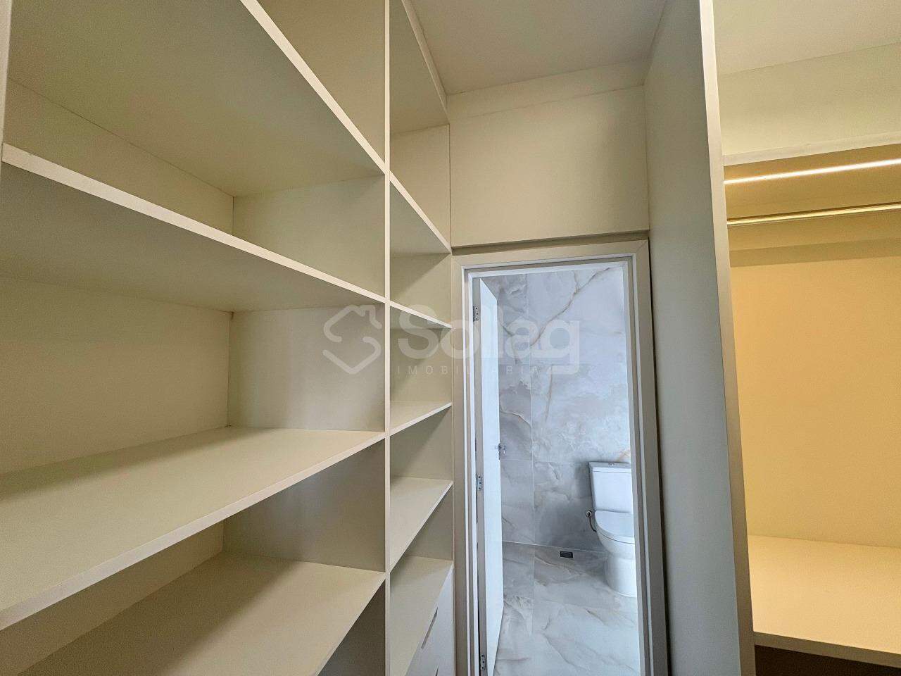 Casa em condomínio à venda no Condomínio Villa do Sol: