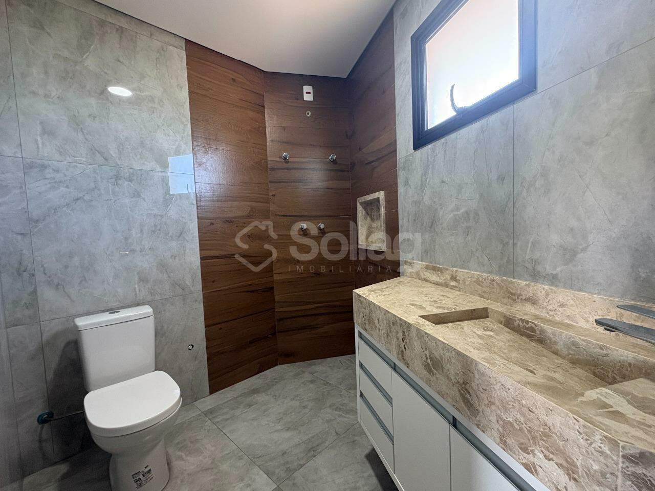 Casa em condomínio à venda no Condomínio Villa do Sol: