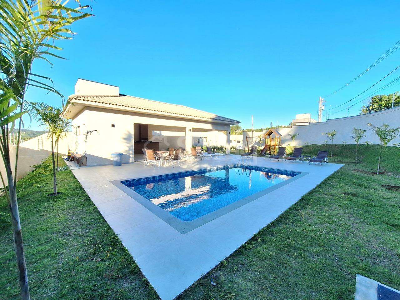 Casa em condomínio para aluguel no Vila Omizollo: 