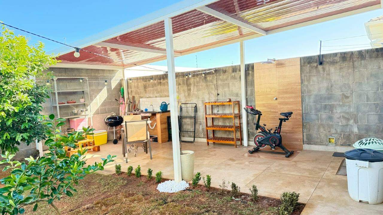 Casa em condomínio à venda no Condomínio Residencial Manacás: