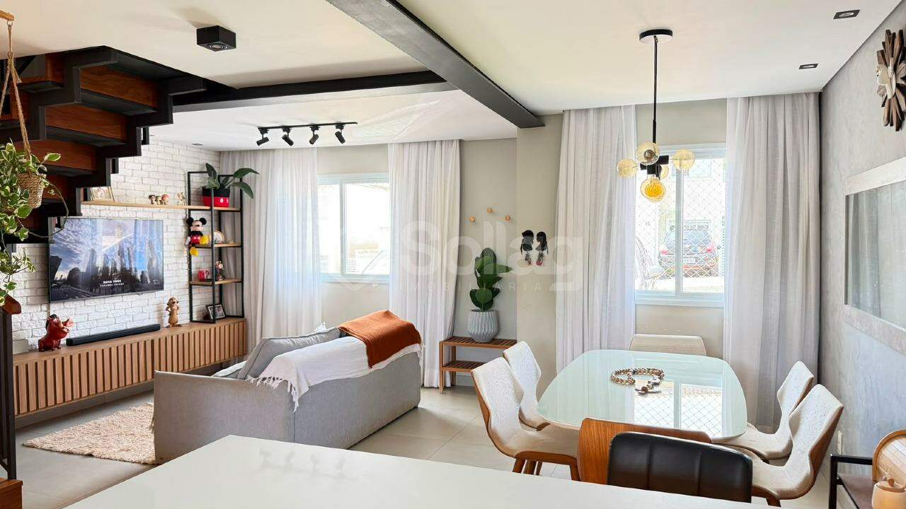 Casa em condomínio à venda no Condomínio Residencial Manacás: 