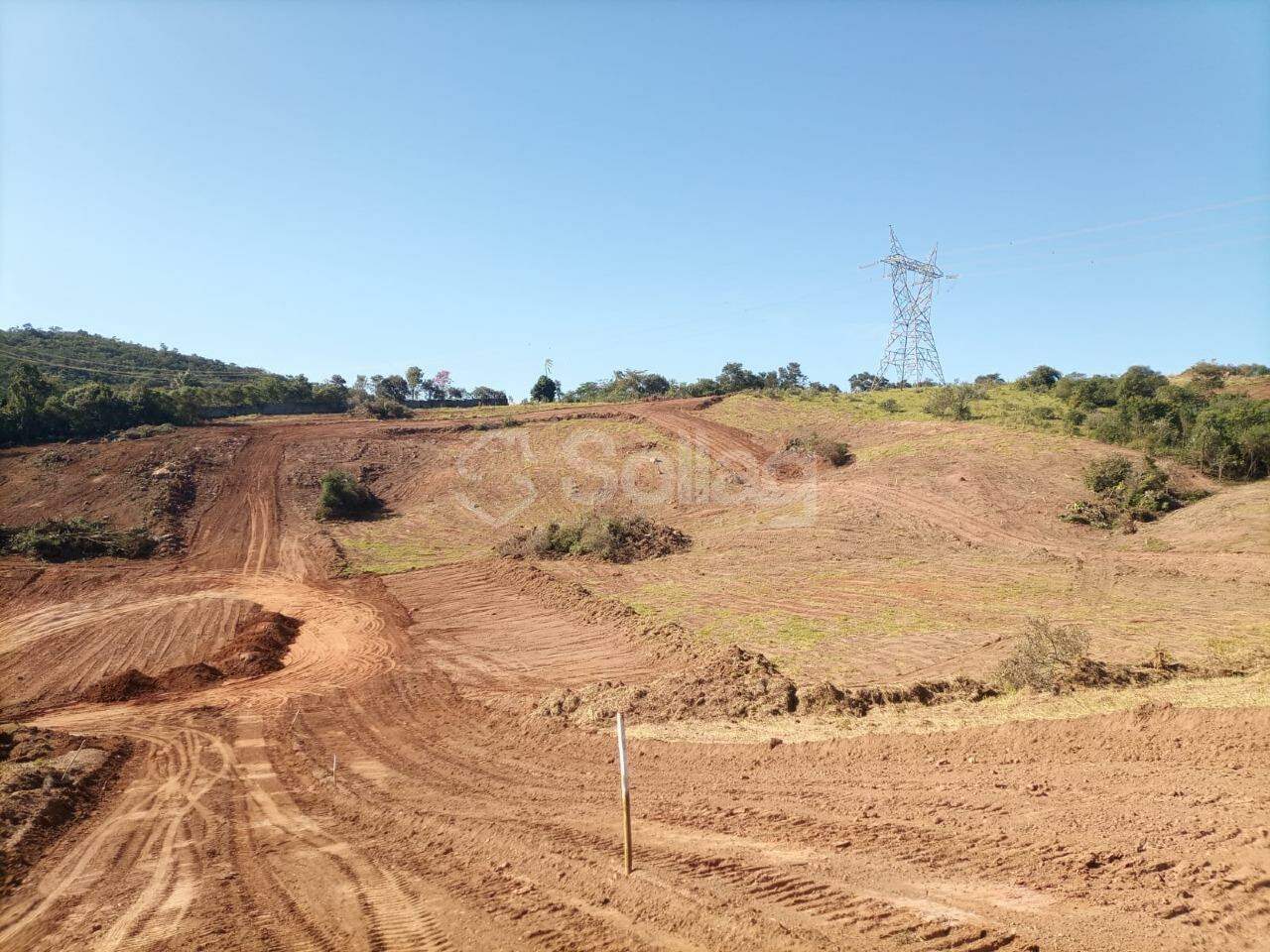 Terreno em condomínio à venda no Santa Isabel: 