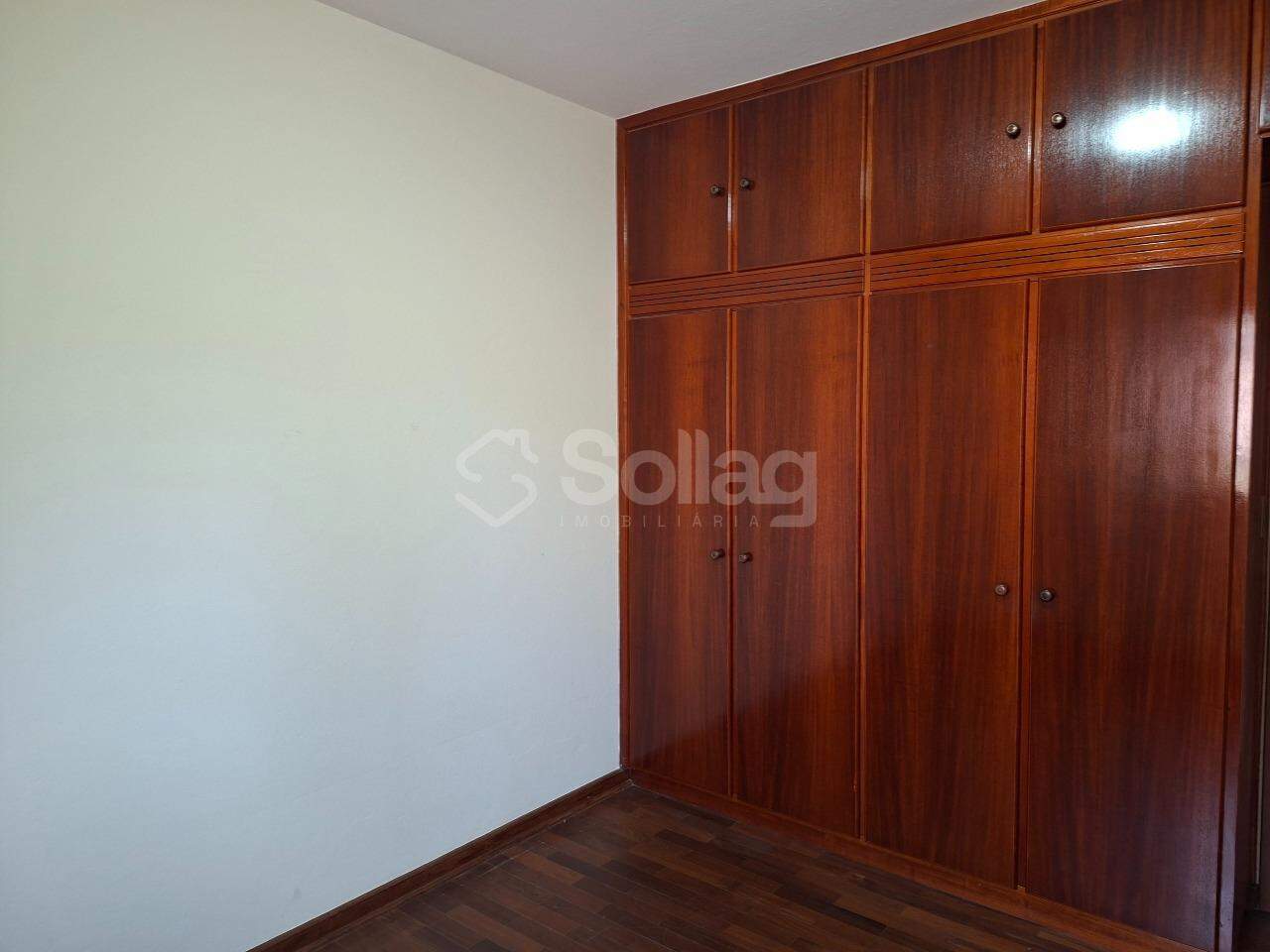 Casa em condomínio à venda no Condomínio Chácaras do Lago: 