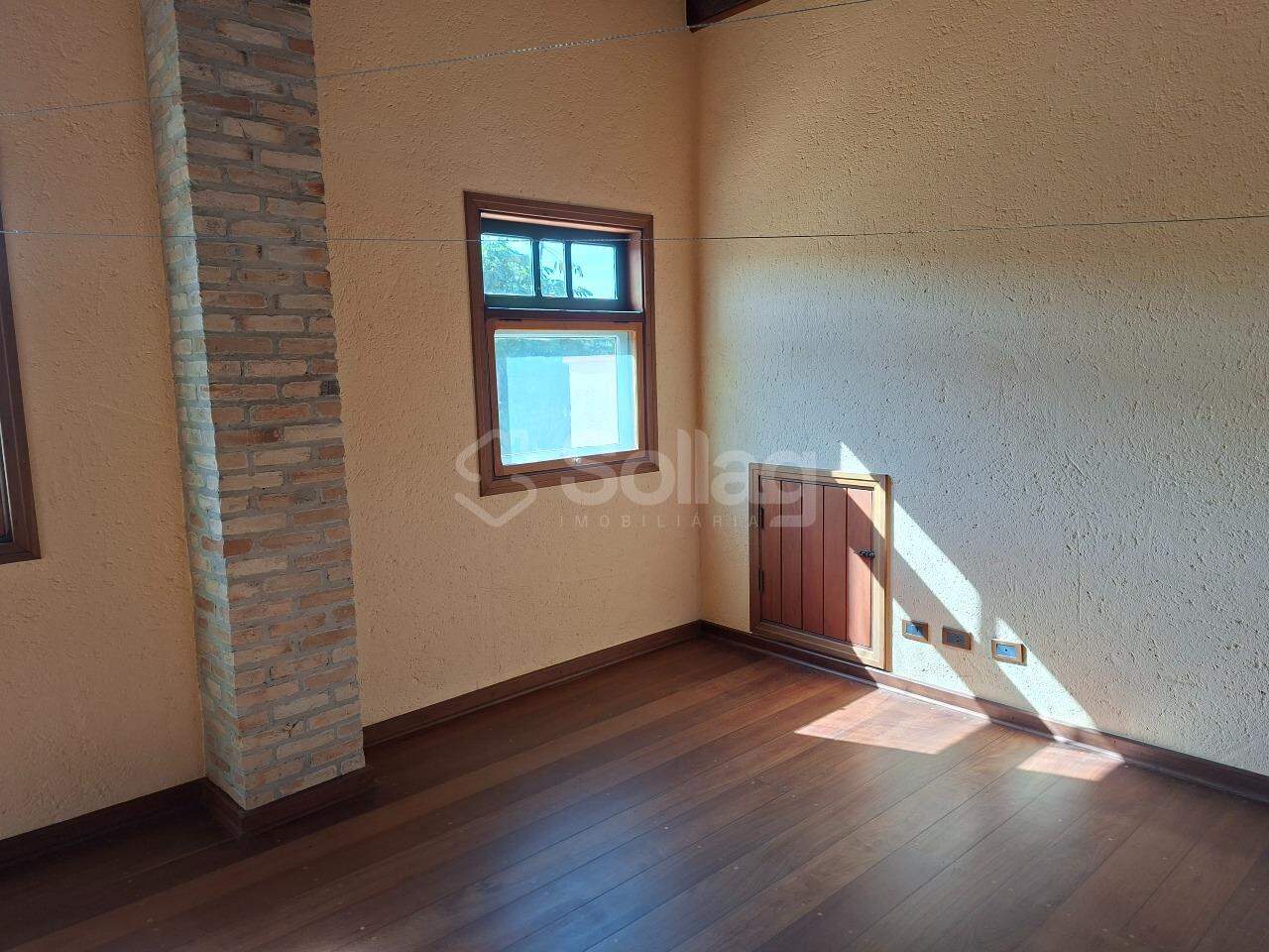 Casa em condomínio à venda no Condomínio Chácaras do Lago: 