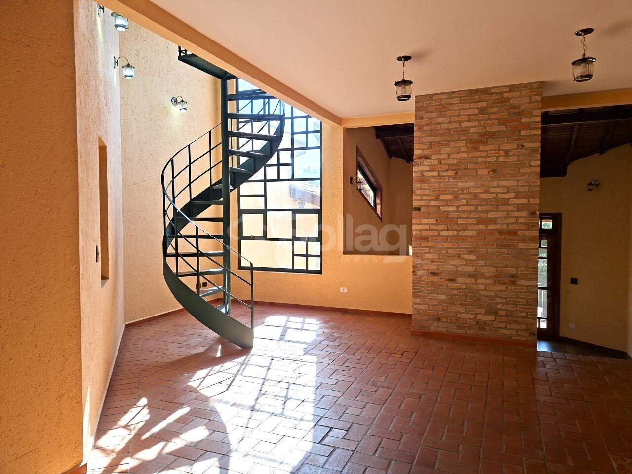 Casa em condomínio à venda no Condomínio Chácaras do Lago: 