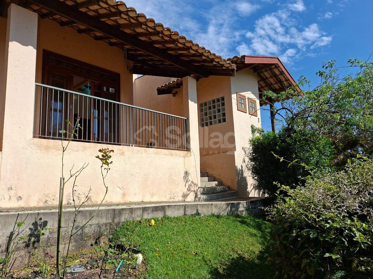 Casa em condomínio à venda no Condomínio Chácaras do Lago: 
