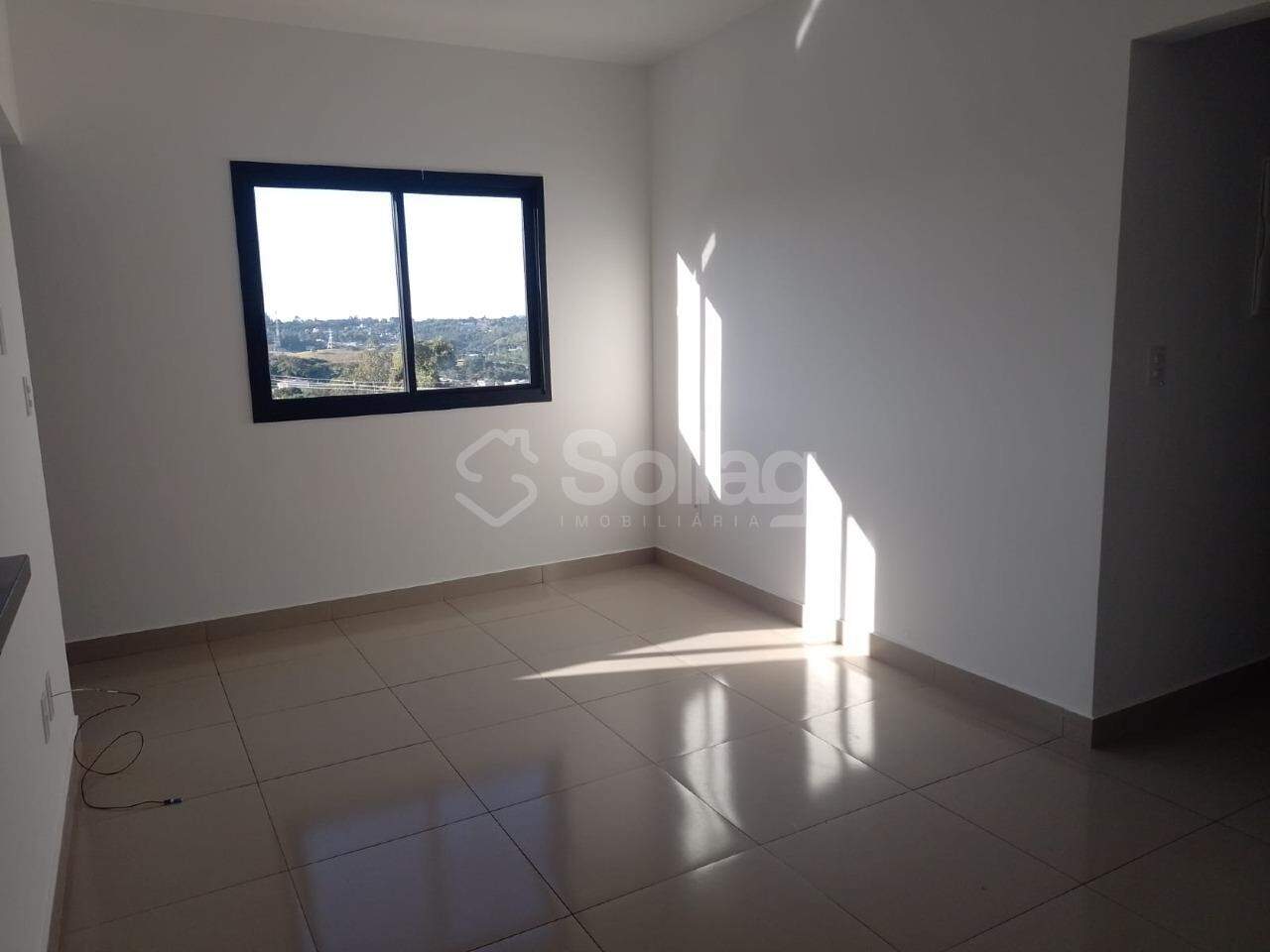 Casa para aluguel no Santa Cândida: 