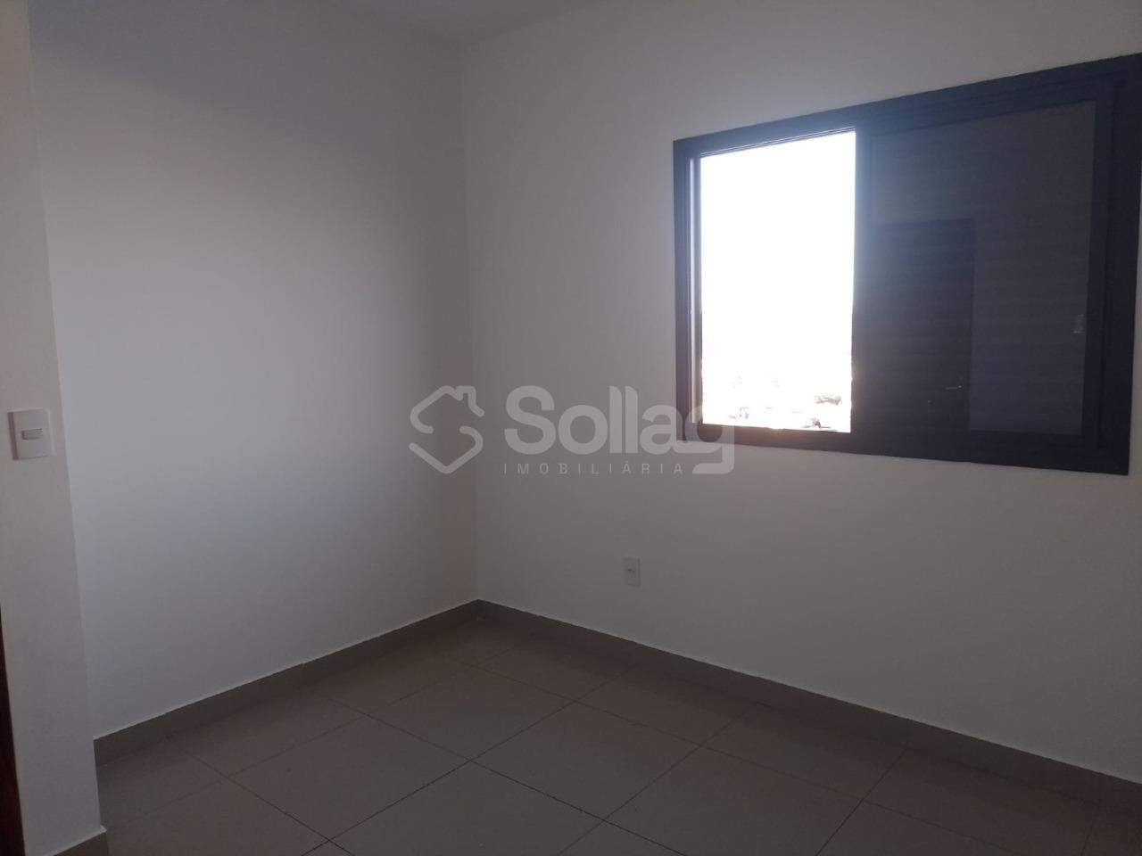 Casa para aluguel no Santa Cândida: 