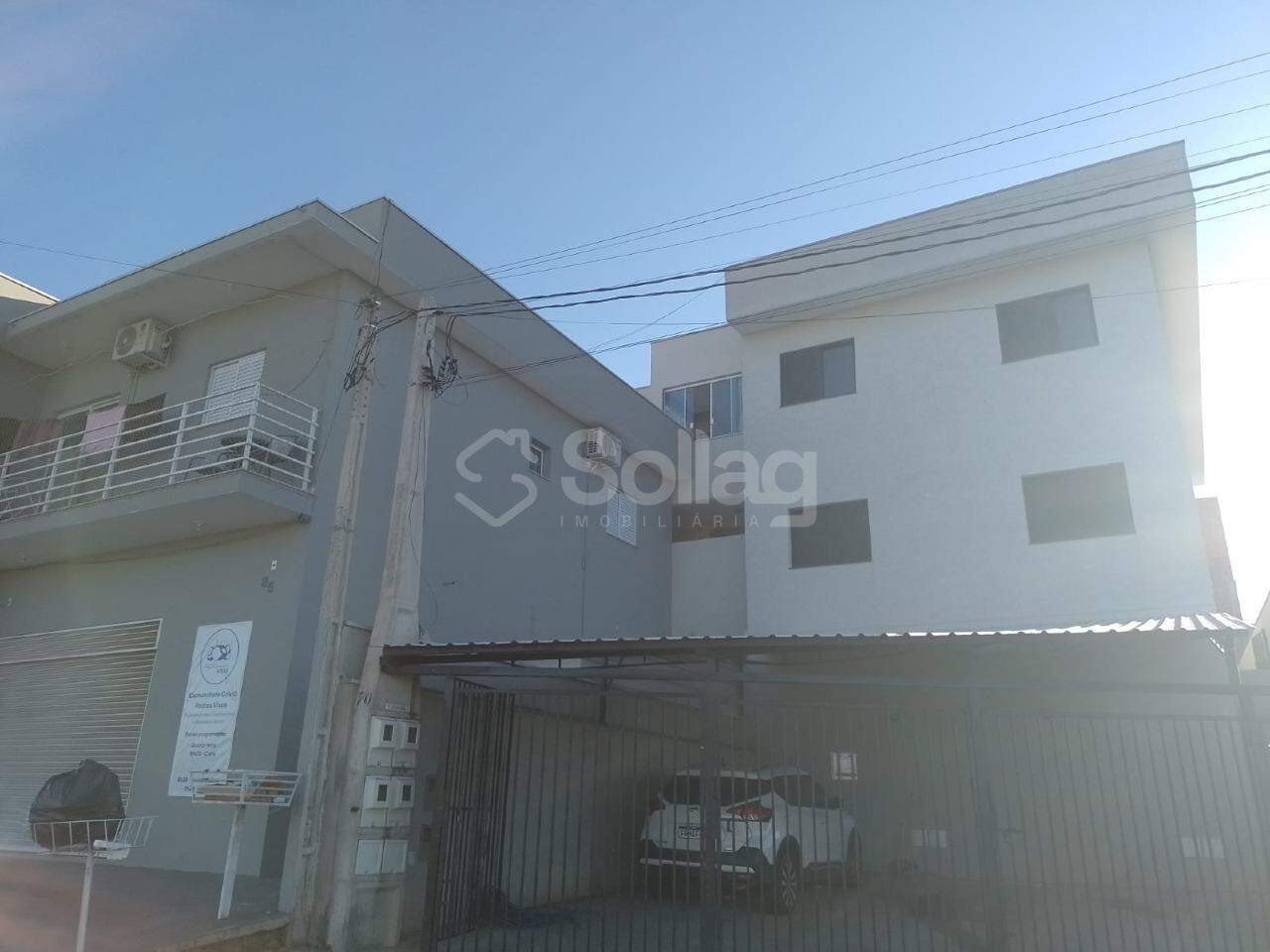 Casa para aluguel no Santa Cândida: 