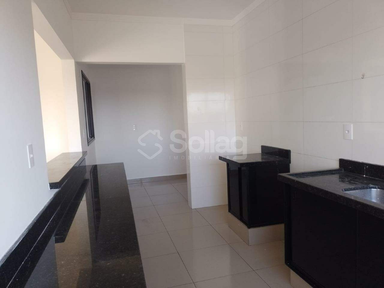 Casa para aluguel no Santa Cândida: 
