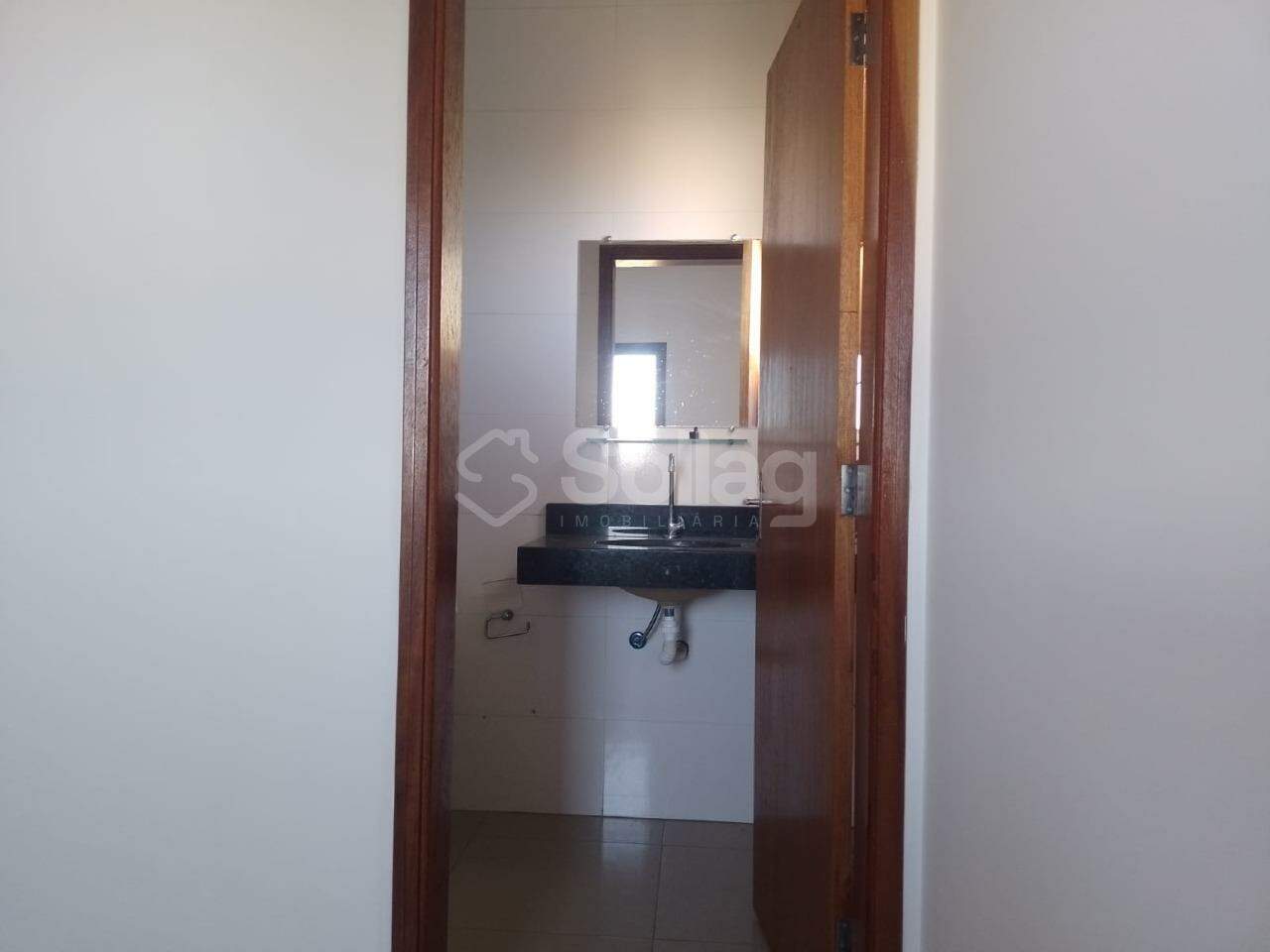 Casa para aluguel no Santa Cândida: 