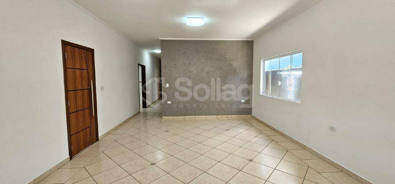 Casa em condomínio à venda no Condomínio Jardim das Palmeiras: 