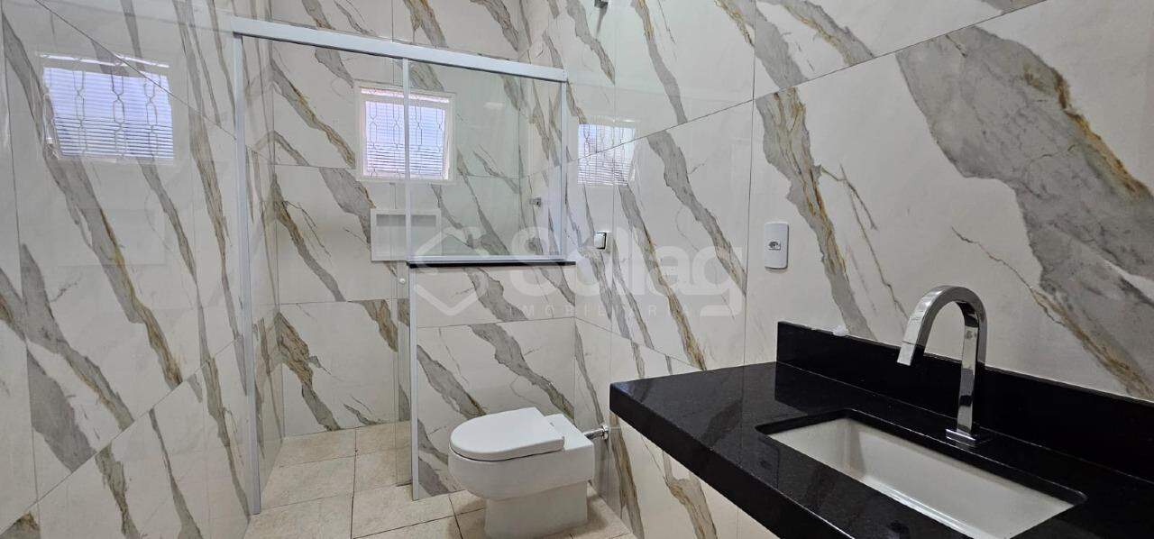 Casa em condomínio à venda no Condomínio Jardim das Palmeiras: 