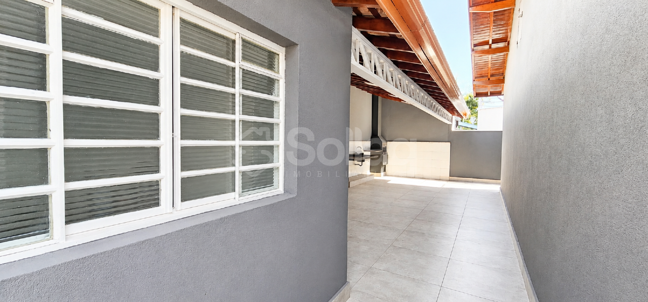 Casa em condomínio à venda no Condomínio Jardim das Palmeiras: 