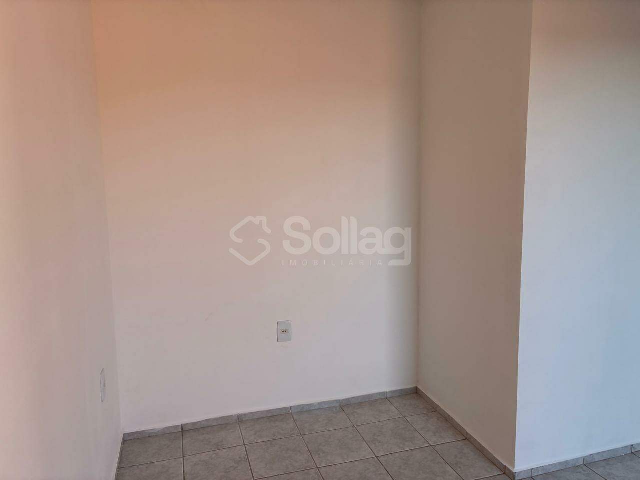 Casa para aluguel no Centro: 