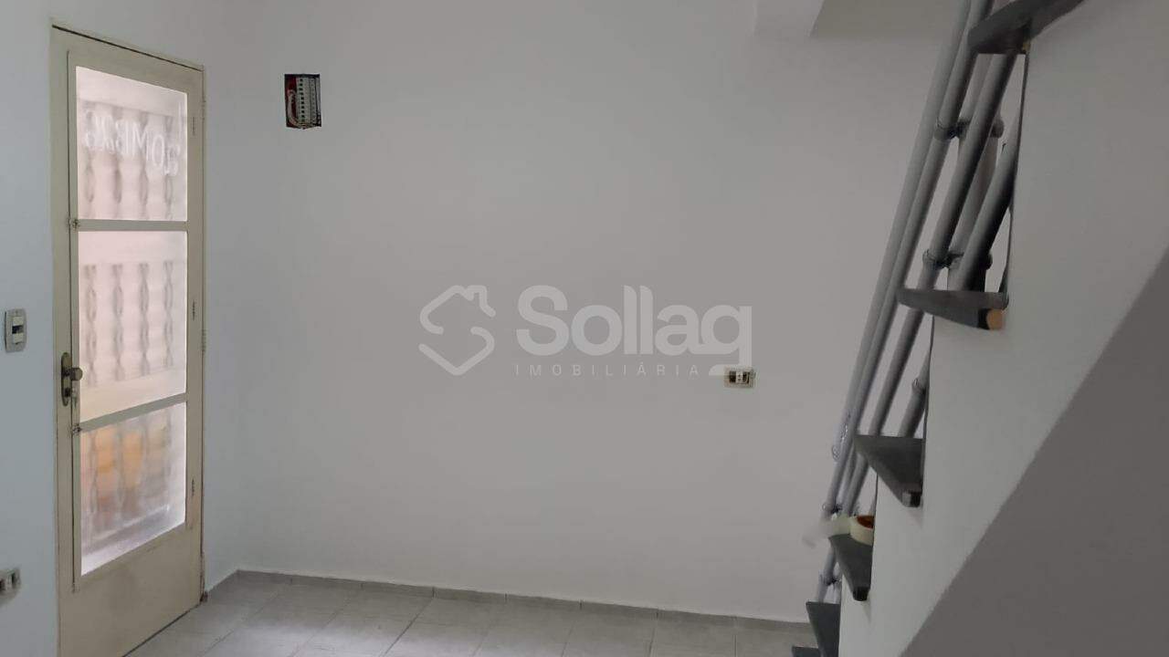 Casa para aluguel no Centro: 