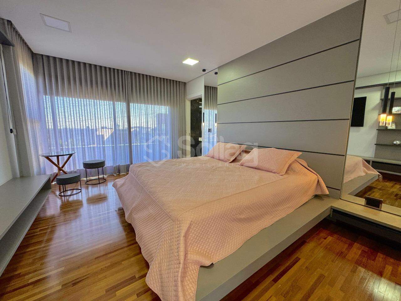 Casa em condomínio à venda no Condomínio Campo de Toscana: