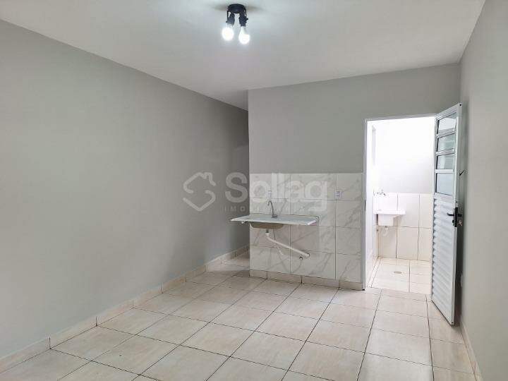 Casa para aluguel no Vida Nova 3: 