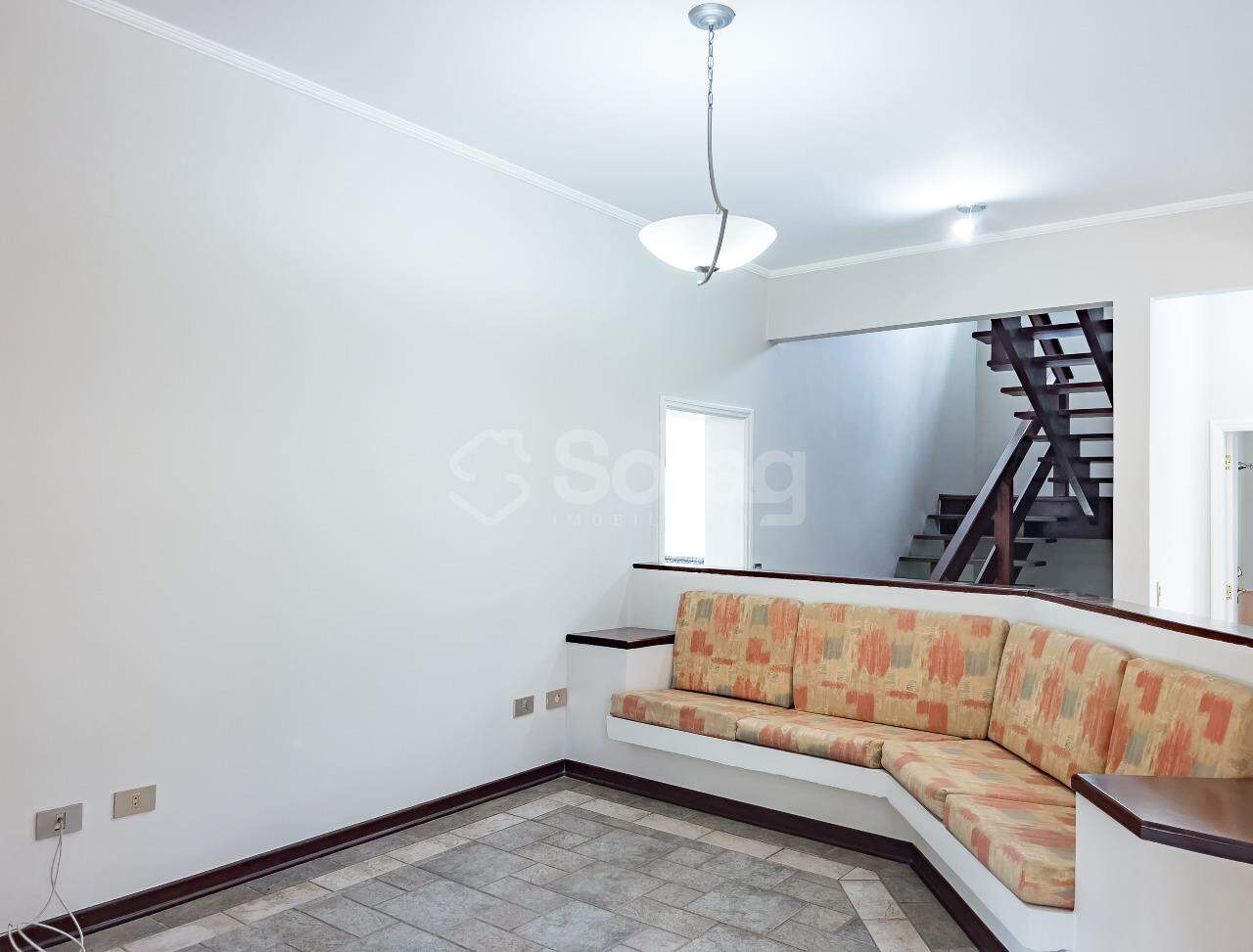 Casa em condomínio à venda no Marambaia: 