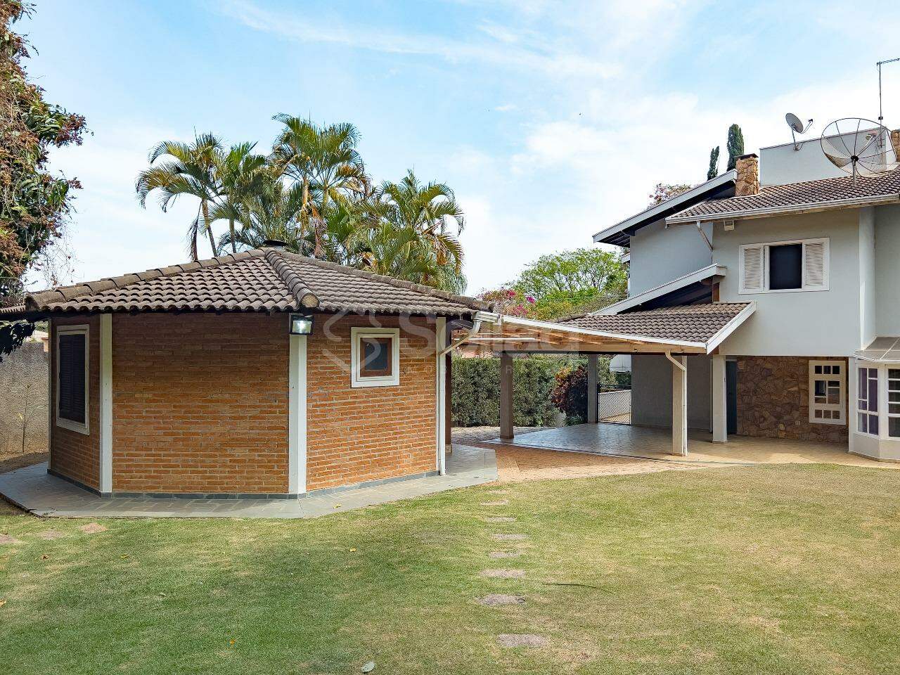 Casa em condomínio à venda no Marambaia: 