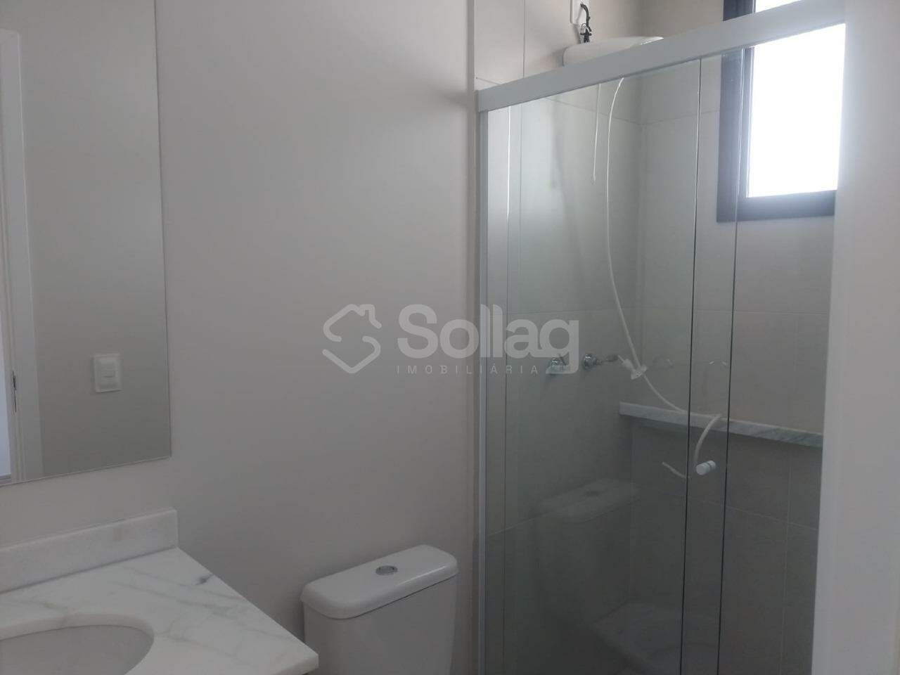 Casa em condomínio para aluguel no Vila Omizollo: