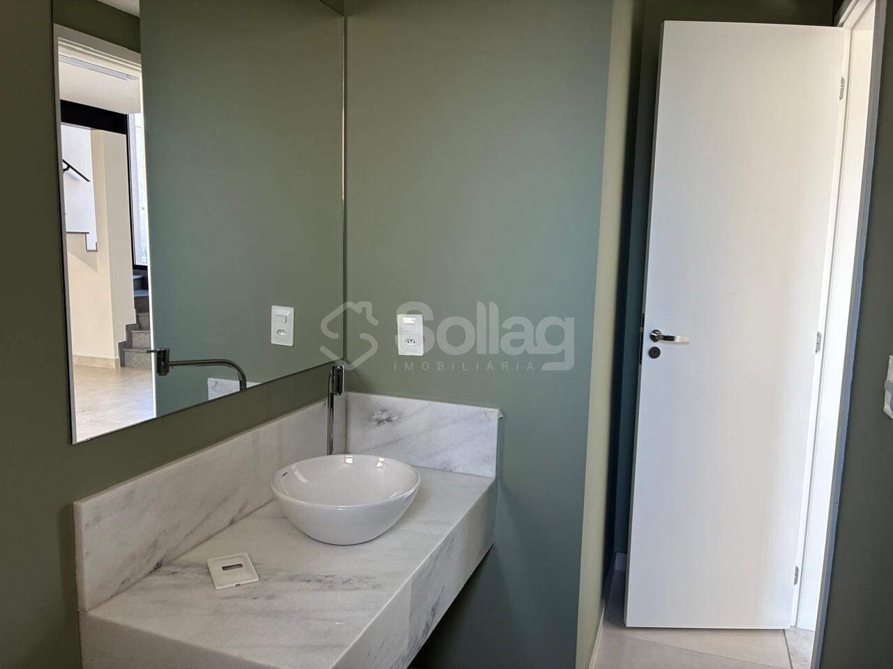 Casa para aluguel no Vila Omizollo: