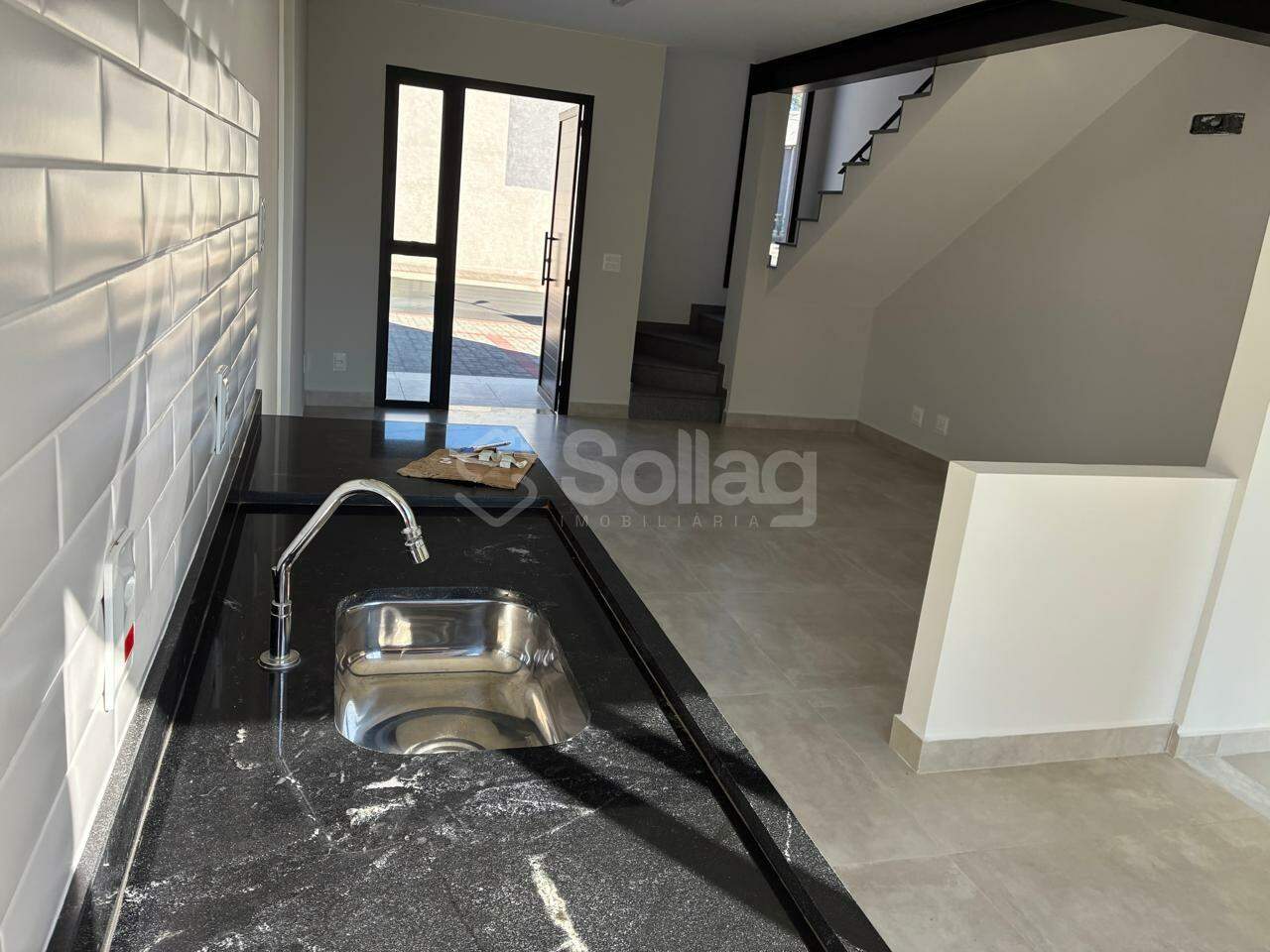 Casa para aluguel no Vila Omizollo: 