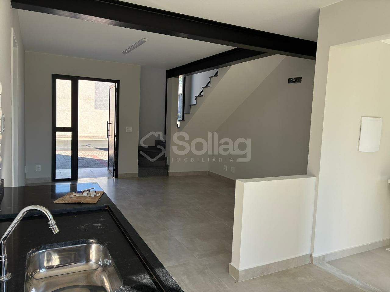 Casa para aluguel no Vila Omizollo: 
