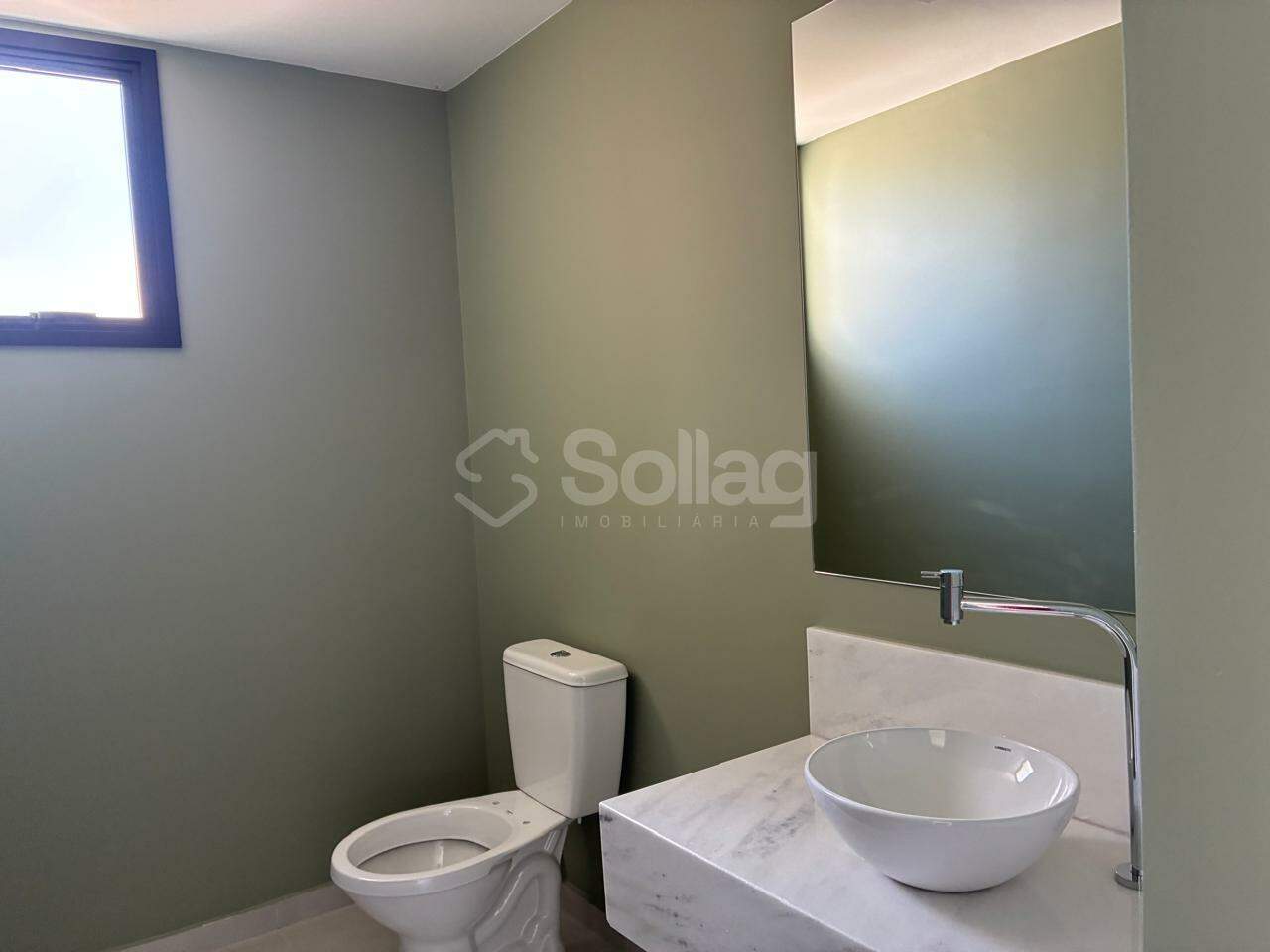 Casa para aluguel no Vila Omizollo: