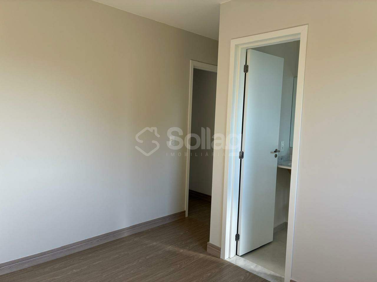 Casa para aluguel no Vila Omizollo: