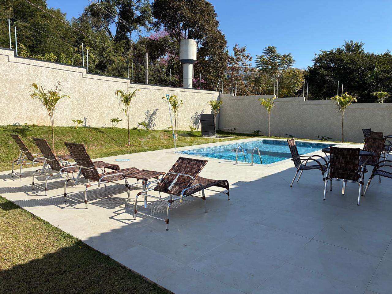 Casa em condomínio para aluguel no Vila Omizollo: