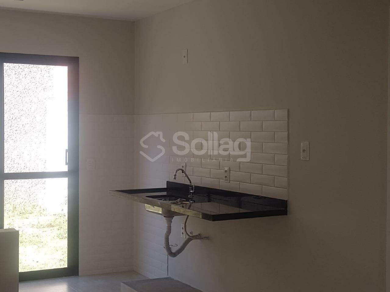 Casa em condomínio para aluguel no Vila Omizollo: