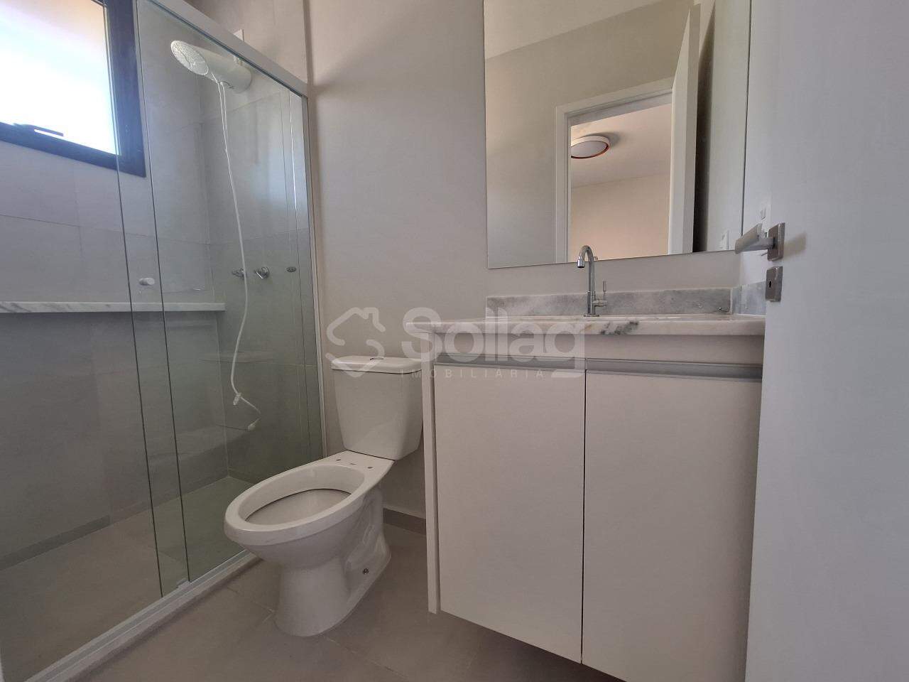 Casa em condomínio para aluguel no Vila Omizollo: