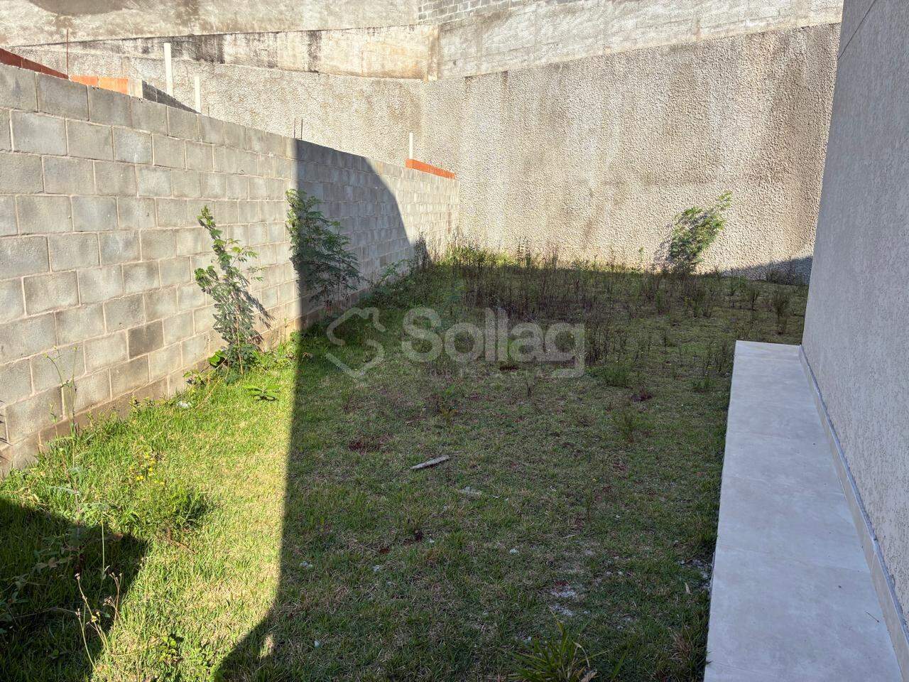Casa em condomínio para aluguel no Vila Omizollo: 