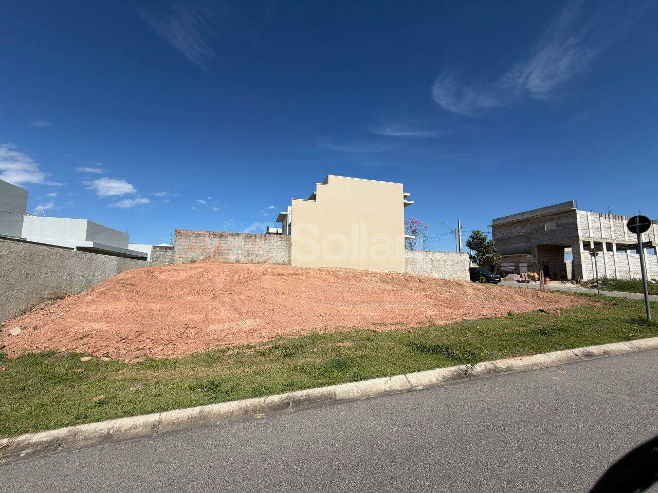 terreno à venda no Residencial Santa Maria: 