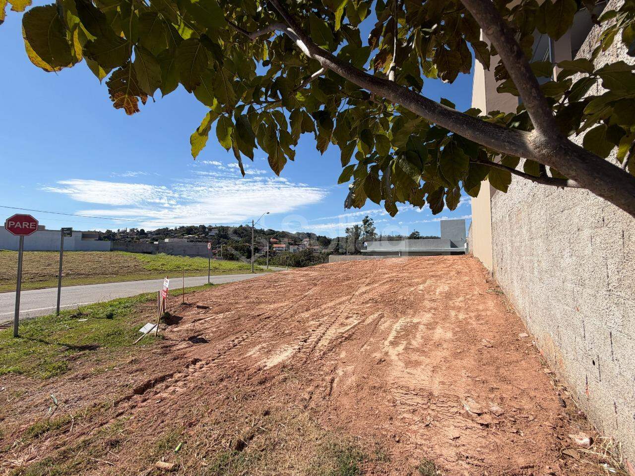 terreno à venda no Residencial Santa Maria: 