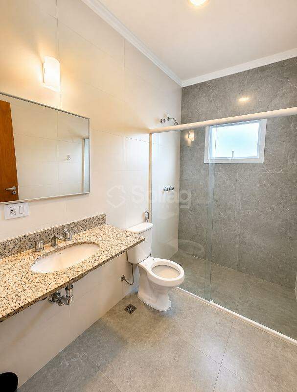 Casa em condomínio à venda no Condomínio Via Castelli: 