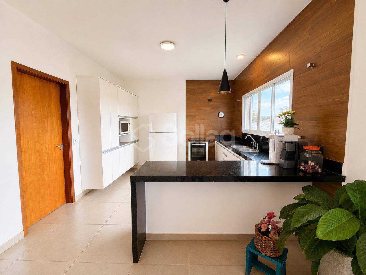 Casa em condomínio à venda no Condomínio Via Castelli: 