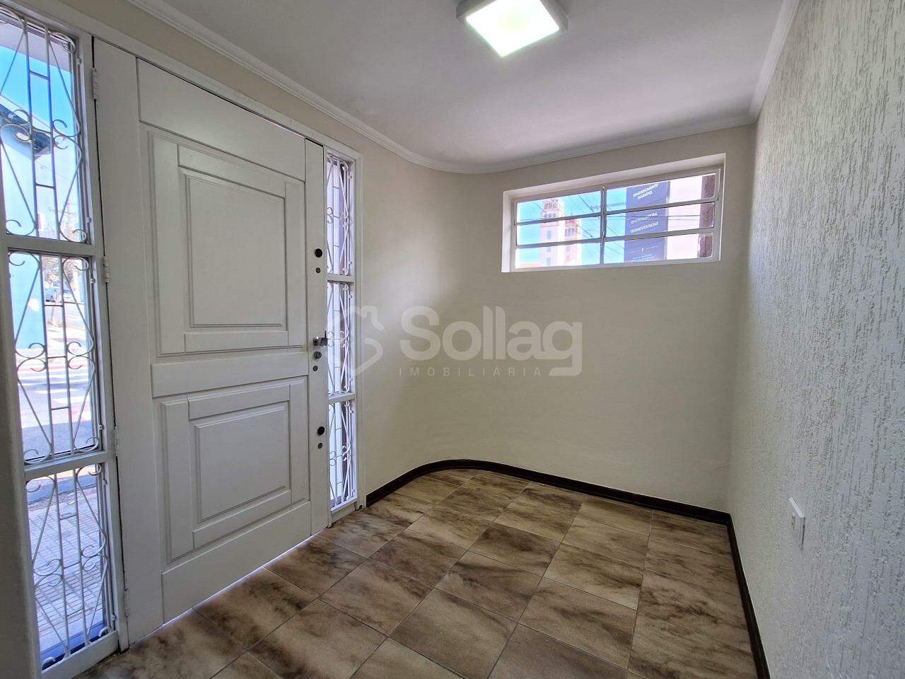 Casa para aluguel no Centro: 