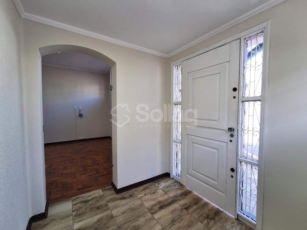 Casa para aluguel no Centro: 