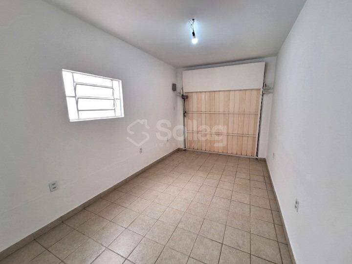 Casa para aluguel no Centro: 