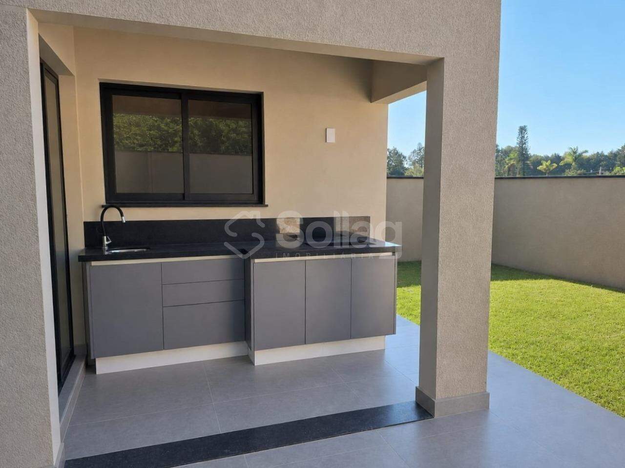 Casa em condomínio para aluguel no Vila Omizollo: 