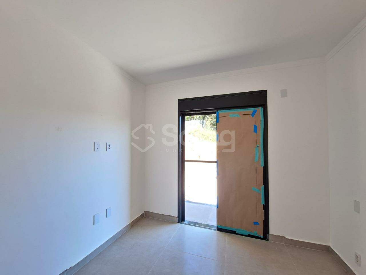 Casa em condomínio para aluguel no Vila Omizollo: 