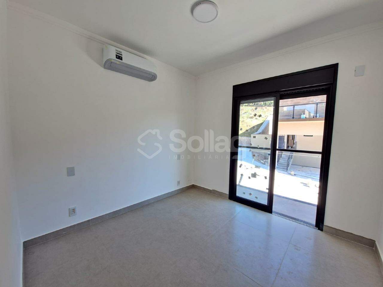Casa em condomínio para aluguel no Vila Omizollo: 