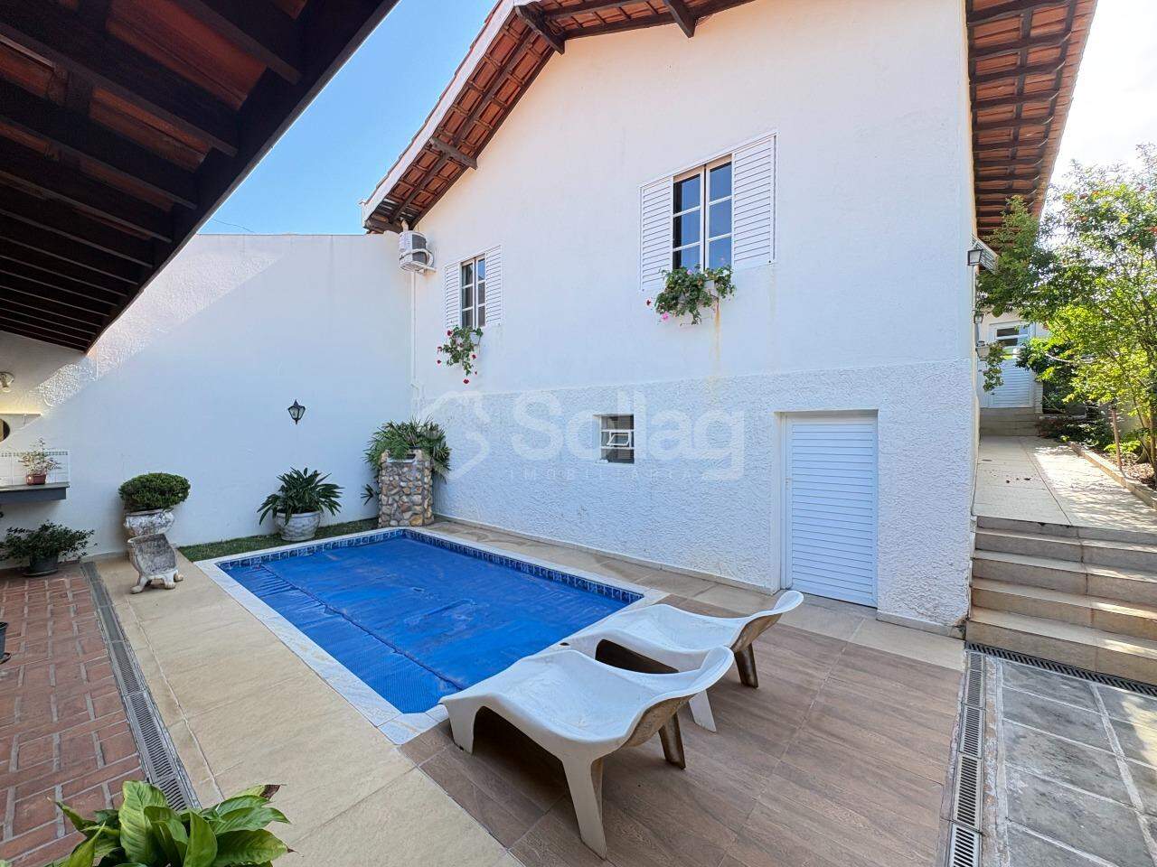 Casa à venda no Centro: