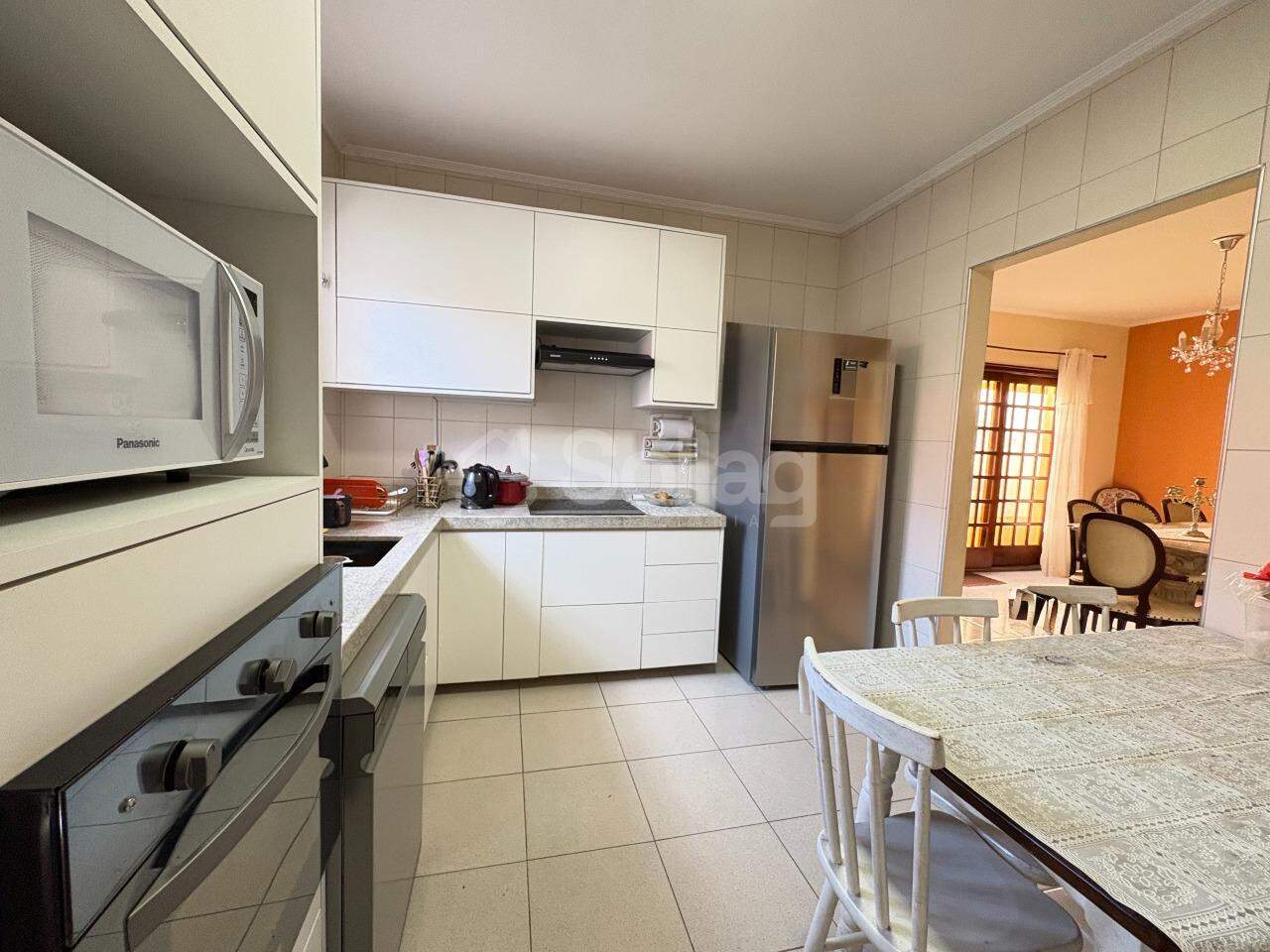 Casa à venda no Centro: