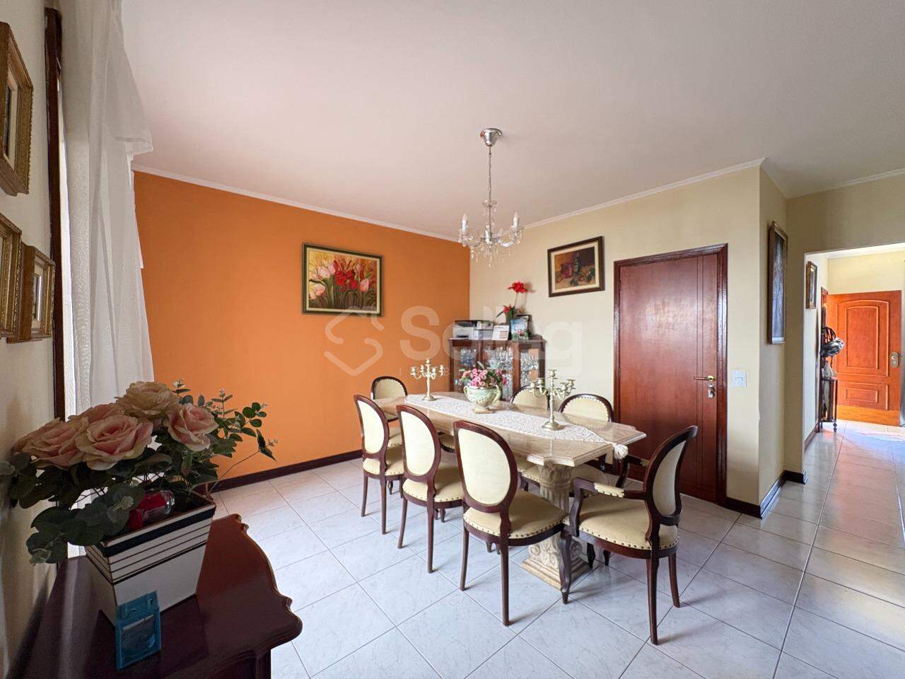 Casa à venda no Centro: